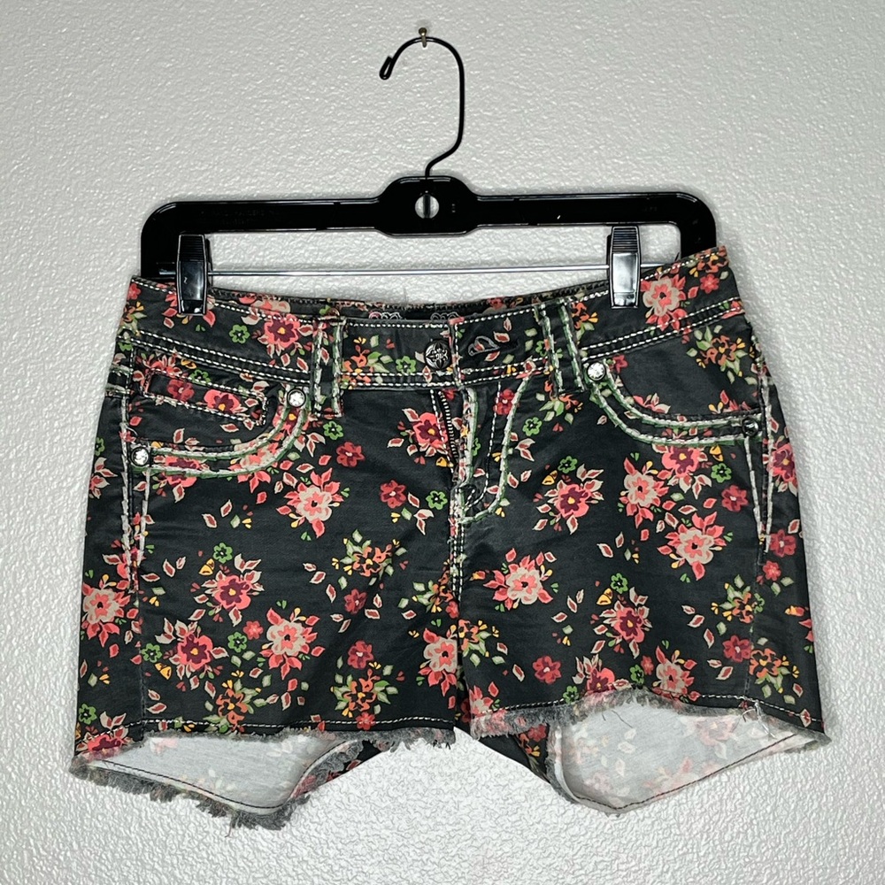 Black floral "Miss Me" Cargo shorts (low-rise)